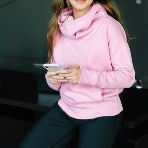 NWT Zyia wear Oh So Mauve hoodie